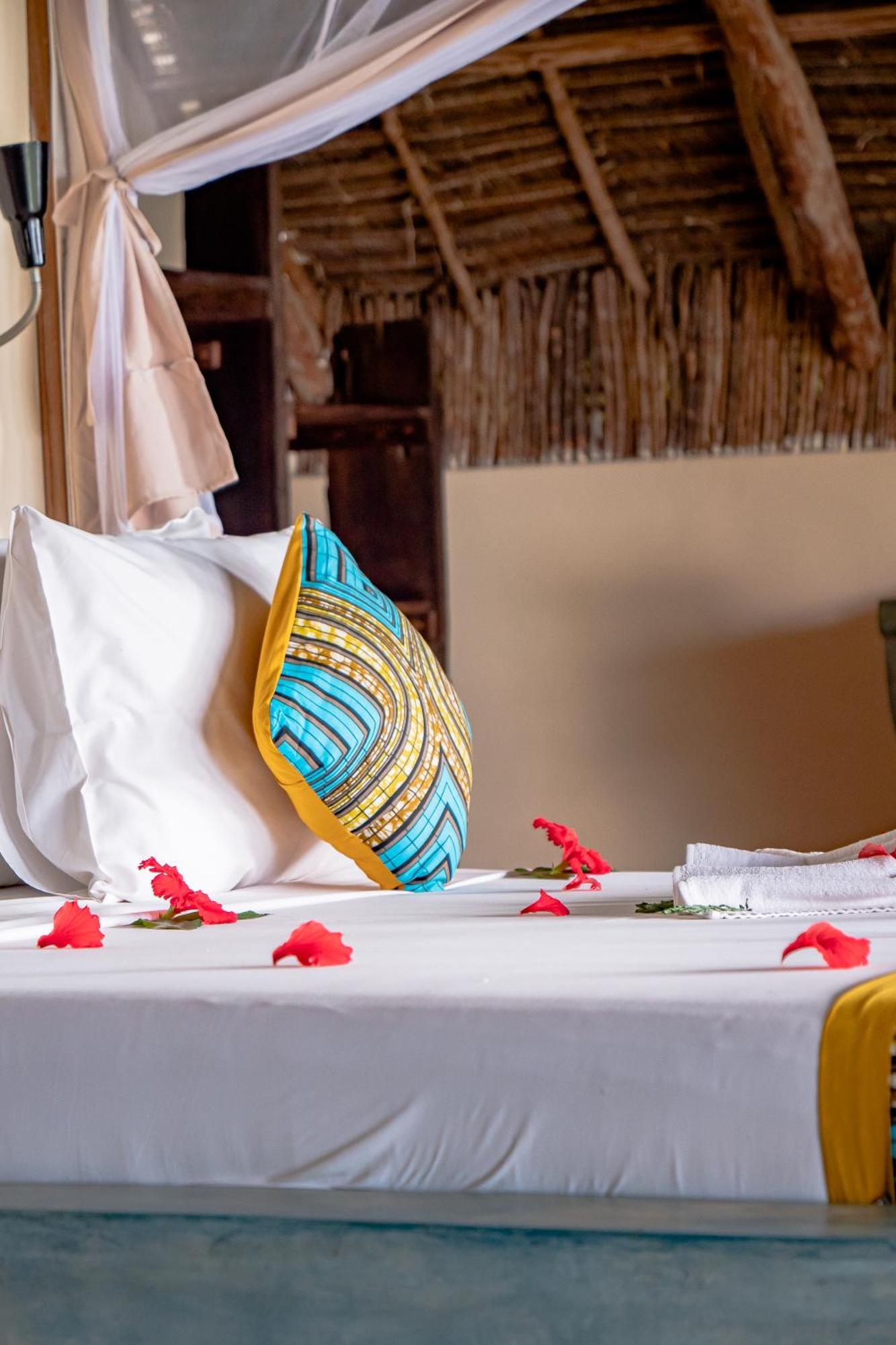 Sunshine Marine Lodge Matemwe  Ngoại thất bức ảnh