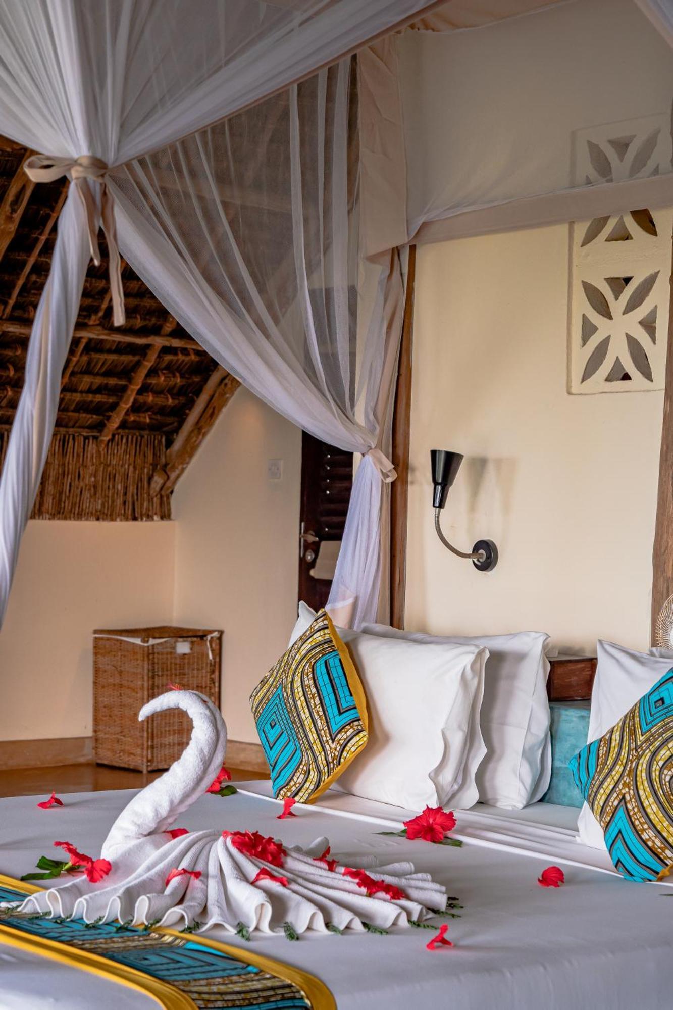 Sunshine Marine Lodge Matemwe  Ngoại thất bức ảnh